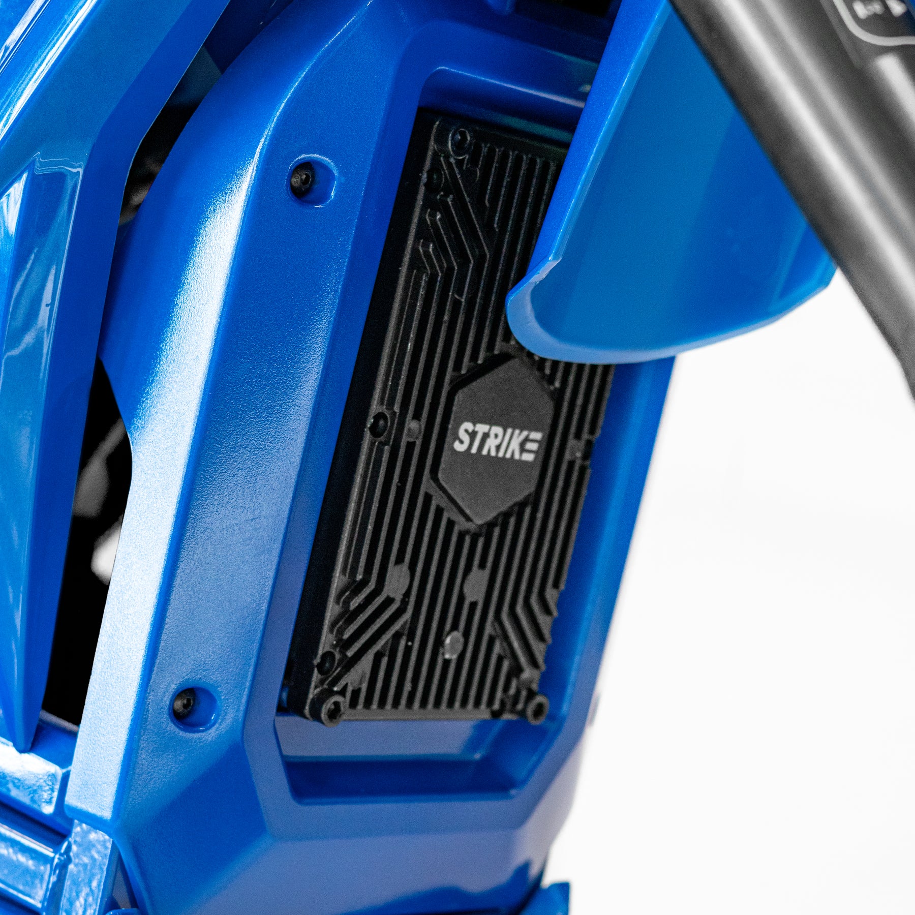 Throne-Strike-Shadow-Sx-60V.jpg throne strike shadow sx 60v